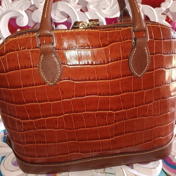 NWOT! DOONEY & BOURKE CROC EMBOSSED LEATHER DOMED SATCHEL - Picture 2 of 7